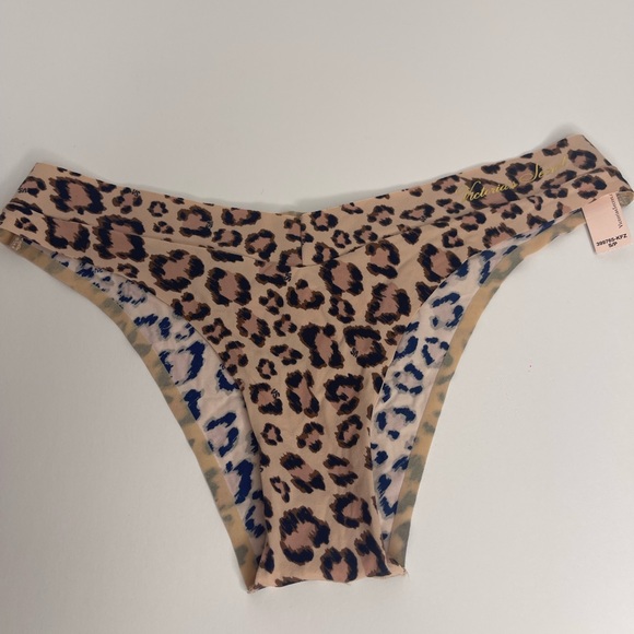 NWT Victoria’s Secret Underwear Bundle - Picture 6 of 10